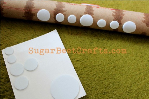 You can make patters with the foam disks. 